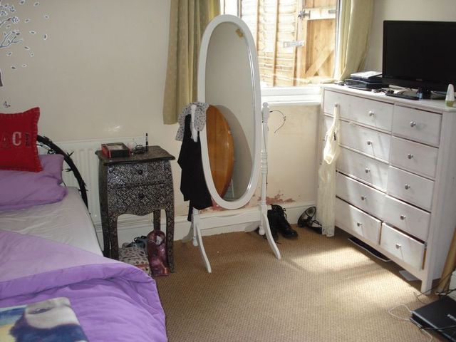  Image of 3 bedroom Semi-Detached house to rent in Albion Street St. Georges Telford TF2 at Albion Street St Georges Telford, TF2 9AY