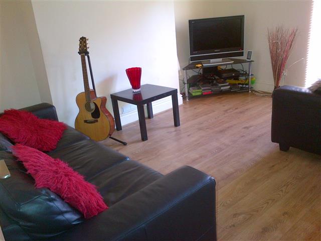  Image of 4 bedroom Terraced house to rent in Alderson Road Wavertree Liverpool L15 at Wavertree  Liverpool, L15 2HL