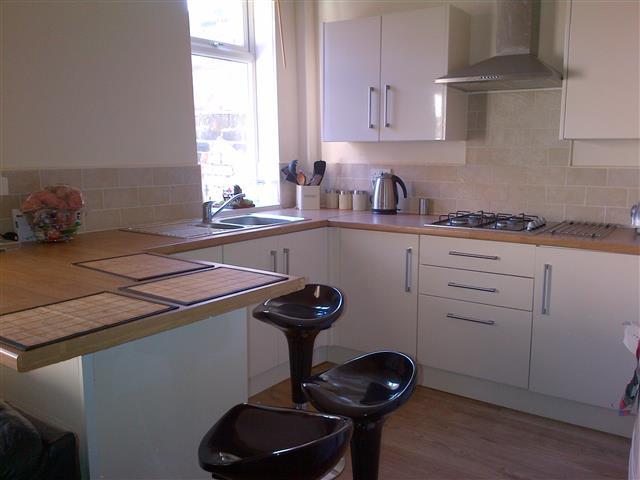  Image of 4 bedroom Terraced house to rent in Alderson Road Wavertree Liverpool L15 at Wavertree  Liverpool, L15 2HL