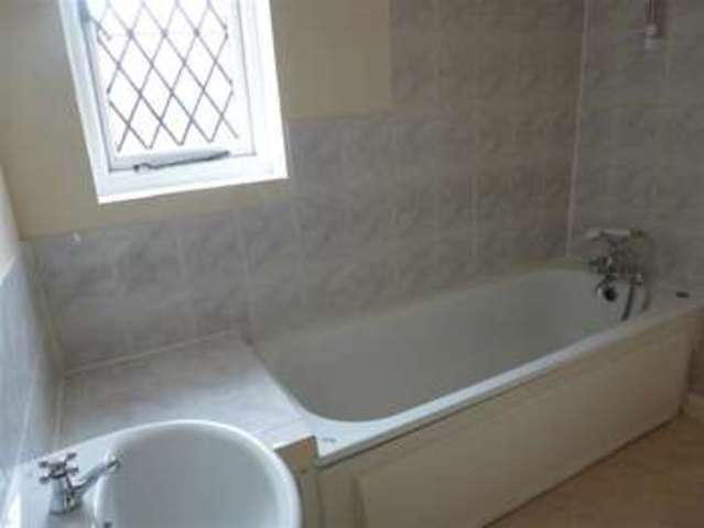  Image of 2 bedroom Apartment for sale in Aldwick Road Aldwick Bognor Regis PO21 at Bognor Regis West Sussex Bognor Regis, PO21 3QU