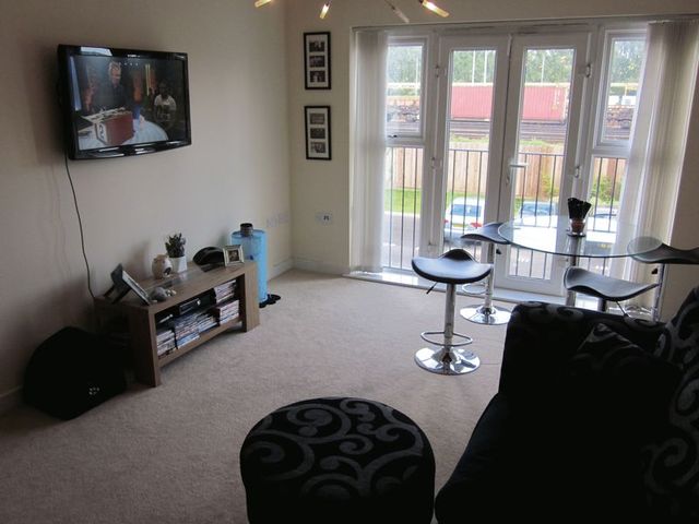  Image of 1 bedroom Flat to rent in Alexander Square Eastleigh SO50 at Alexander Square  Eastleigh, SO50 4BX