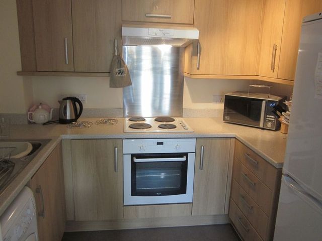  Image of 1 bedroom Flat to rent in Alexander Square Eastleigh SO50 at Alexander Square  Eastleigh, SO50 4BX