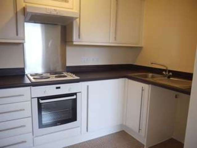  Image of 1 bedroom Flat to rent in Alexander Square Eastleigh SO50 at Alexander Square  Eastleigh, SO50 4BX