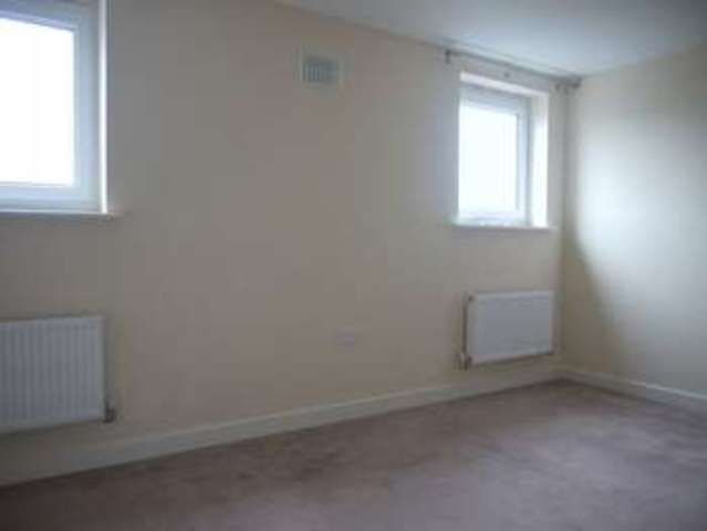  Image of 1 bedroom Flat to rent in Alexander Square Eastleigh SO50 at Alexander Square  Eastleigh, SO50 4BX