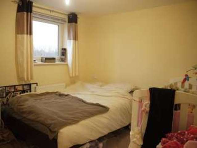  Image of 1 bedroom Flat to rent in Alexander Square Eastleigh SO50 at Alexander Square  Eastleigh, SO50 4BX