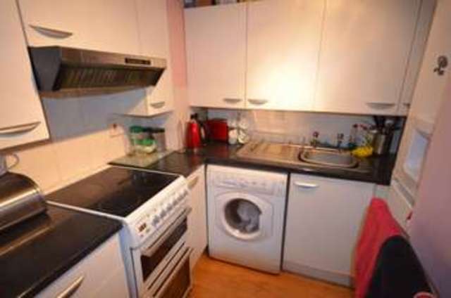  Image of 1 bedroom Flat for sale in Alexandra Road Dawlish EX7 at Alexandra Road  Dawlish, EX7 9JT