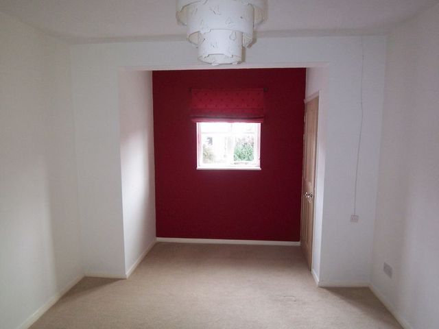  Image of 1 bedroom Flat to rent in Alexandra Road Englefield Green Egham TW20 at Alexandra Road Englefield Green Egham, TW20 0RR