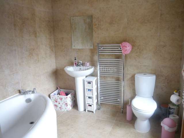  Image of 10 bedroom Detached house to rent in Alexandra Road Reading RG1 at Alexandra Road  Reading, RG1 5PE