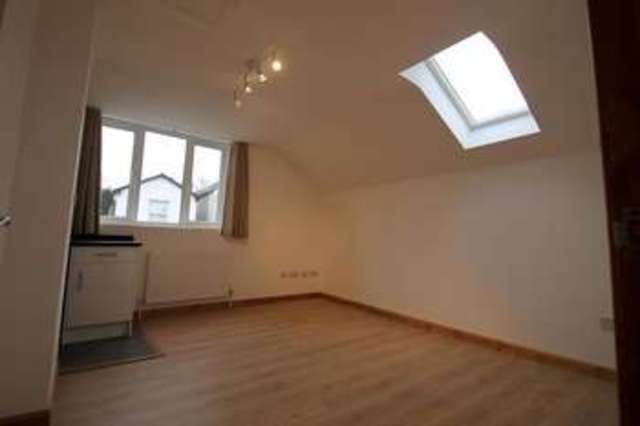 Image of 2 bedroom Flat to rent in Alfred Road Sutton SM1 at 1 Alfred Road  Sutton, SM1 4RR