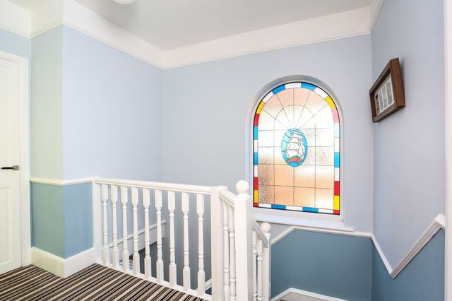  Image of 5 bedroom Semi-Detached house for sale in Alinora Avenue Goring-by-Sea Worthing BN12 at Alinora Avenue Goring-By-Sea Worthing, BN12 4ND