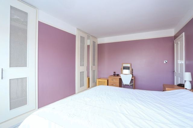  Image of 5 bedroom Semi-Detached house for sale in Alinora Avenue Goring-by-Sea Worthing BN12 at Alinora Avenue Goring-By-Sea Worthing, BN12 4ND