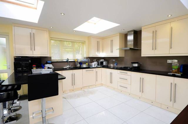  Image of 5 bedroom Detached house for sale in Alkham Road London N16 at Alkham Road  Stoke Newington, N16 6XE