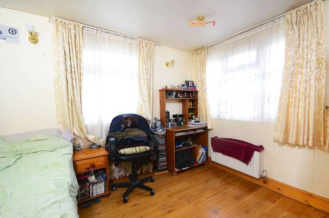  Image of 5 bedroom Detached house for sale in Alkham Road London N16 at Alkham Road  Stoke Newington, N16 6XE