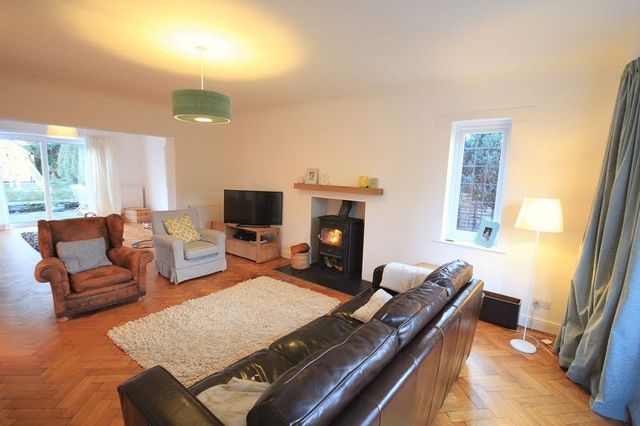  Image of 4 bedroom Detached house for sale in Alkington Road Whitchurch SY13 at Alkington Road  Whitchurch, SY13 1TD
