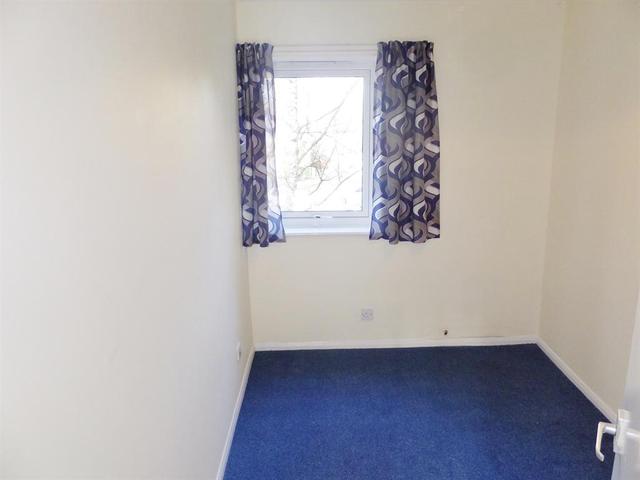  Image of 2 bedroom Flat to rent in All Saints Road Sutton SM1 at Sutton Surrey Sutton, SM1 3DB