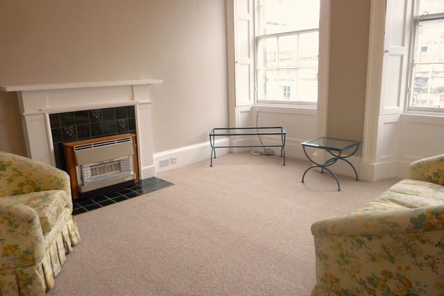  Image of 2 bedroom Flat to rent in Alva Street West End Edinburgh EH2 at West End Edinburgh Edinburgh, EH2 4PY