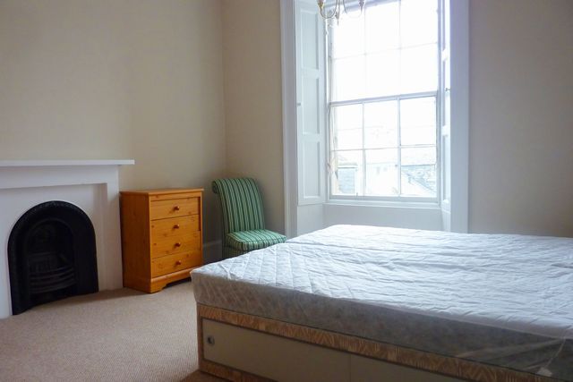  Image of 2 bedroom Flat to rent in Alva Street West End Edinburgh EH2 at West End Edinburgh Edinburgh, EH2 4PY