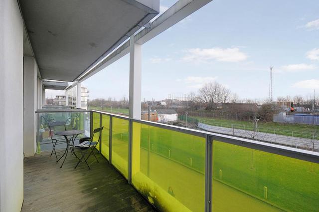  Image of 1 bedroom Flat to rent in New River Avenue London N8 at New River Avenue London Turnpike Lane, N8 7QE