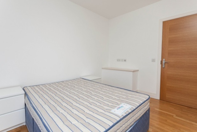  Image of 3 bedroom Flat to rent in Amherst Road London W13 at Amherst Road  London, W13 8LX