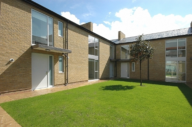  Image of 2 bedroom Flat to rent in Amherst Road London W13 at Amherst Road  London, W13 8LX