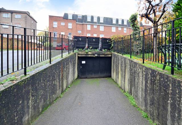  Image of 2 bedroom Maisonette for sale in Amhurst Park London N16 at Amhurst Park  Stamford Hill, N16 5LX