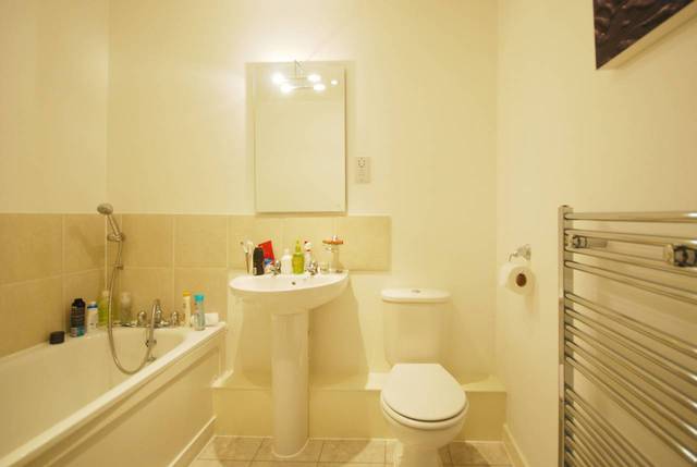  Image of 2 bedroom Flat for sale in Amhurst Road London E8 at Amhurst Road  Shacklewell, E8 2BS