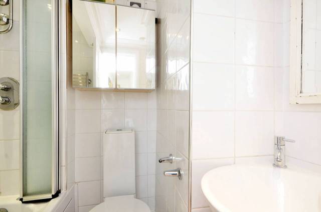  Image of 2 bedroom Flat for sale in Amhurst Road London N16 at Amhurst Road  Stoke Newington, N16 7UX