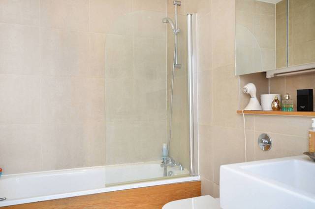  Image of 2 bedroom Flat for sale in Andrews Road London E8 at Andrews Road  Broadway Market, E8 4QF