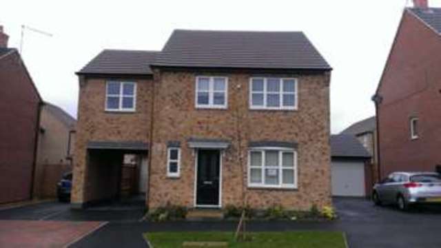  Image of 4 bedroom Detached house to rent in Anglian Way Coventry CV3 at Stoke Coventry Binley, CV3 1PB