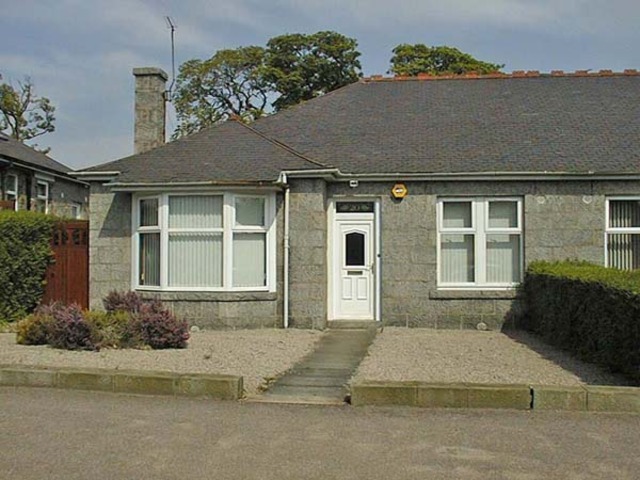  Image of 3 bedroom Semi-Detached house to rent in Angusfield Avenue Aberdeen AB15 at West End Aberdeen Aberdeen, AB15 6AQ