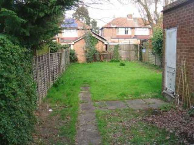  Image of 3 bedroom Semi-Detached house to rent in Anmersh Grove Stanmore HA7 at Anmersh Grove  Stanmore, HA7 1NZ