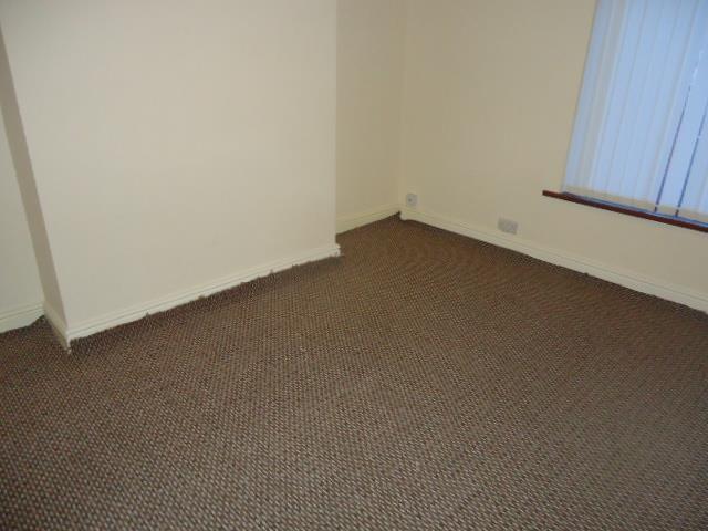  Image of 3 bedroom Terraced house to rent in Antrim Street Liverpool L13 at Clubmoor  Liverpool, L13 8DE