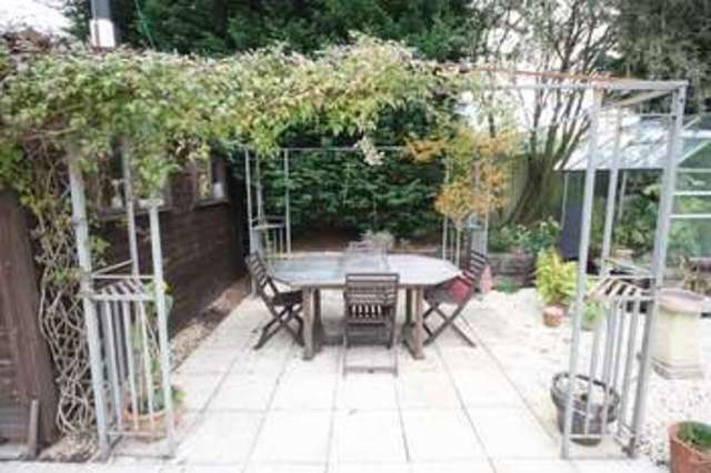  Image of 4 bedroom Detached house for sale in Antrobus Close Hatton Warwick CV35 at Antrobus Close  Warwick, CV35 7BW