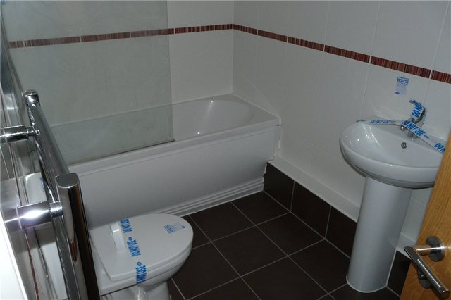  Image of 2 bedroom Apartment for sale in Salts Mill Road Baildon Shipley BD17 at Vm1 Salts Mill Road Baildon, BD17 7EE