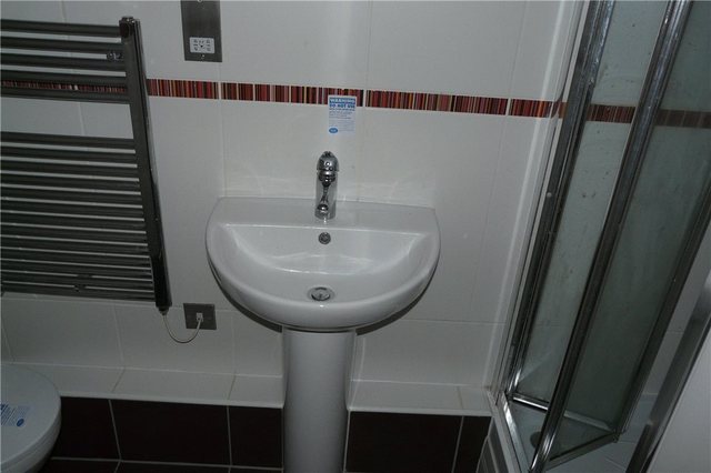  Image of 2 bedroom Apartment for sale in Salts Mill Road Baildon Shipley BD17 at Vm1 Salts Mill Road Baildon, BD17 7EE