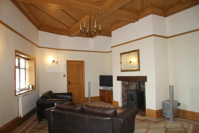  Image of 2 bedroom Terraced house for sale in Apperley Lane Rawdon Leeds LS19 at Rawdon Leeds Rawdon, LS19 6BJ