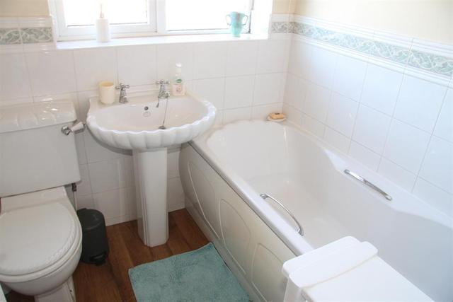  Image of 3 bedroom Detached house for sale in Apperley Road Apperley Bridge Bradford BD10 at Bradford  Calverley, BD10 9SH