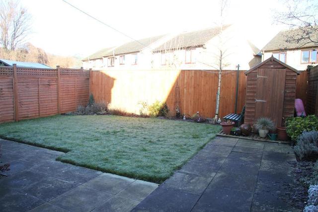  Image of 3 bedroom Detached house for sale in Apperley Road Apperley Bridge Bradford BD10 at Bradford  Calverley, BD10 9SH