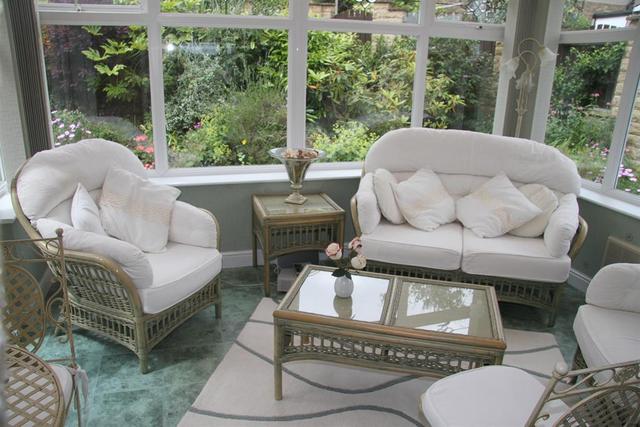  Image of 4 bedroom Detached house for sale in Apperley Road Apperley Bridge Bradford BD10 at Bradford  Calverley, BD10 9TP