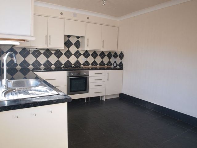  Image of 3 bedroom Semi-Detached house for sale in Appleton Gate Newark NG24 at Appleton Gate  Newark, NG24 1LR