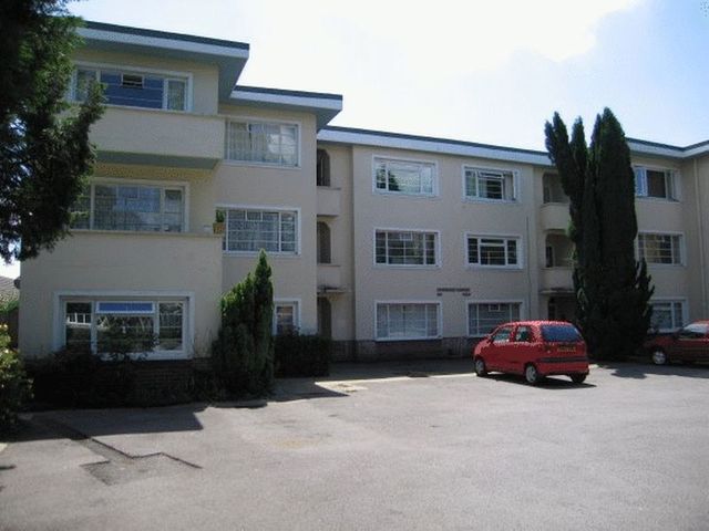 Image of 1 bedroom Flat to rent in Archers Road Shirley Southampton SO15 at Archers Road  Southampton, SO15 2LT