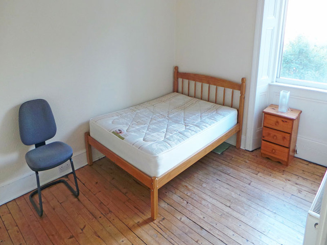  Image of 3 bedroom Flat to rent in Arden Street Edinburgh EH9 at Marchmont Edinburgh Edinburgh, EH9 1BS