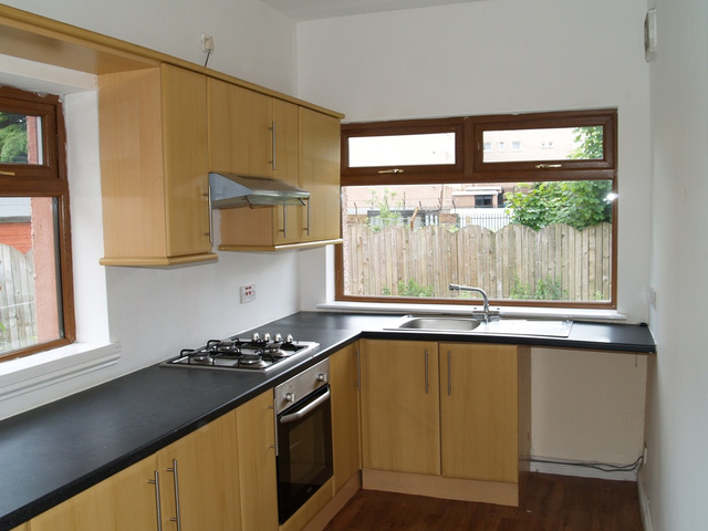  Image of 4 bedroom Semi-Detached house to rent in Ardgay Street Glasgow G32 at Shettleston Glasgow Glasgow, G32 7AS