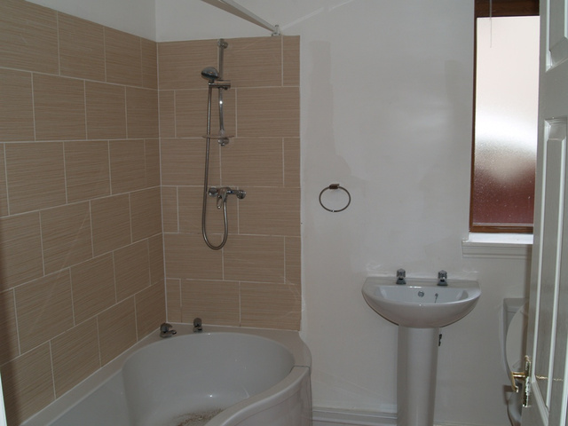  Image of 4 bedroom Semi-Detached house to rent in Ardgay Street Glasgow G32 at Shettleston Glasgow Glasgow, G32 7AS