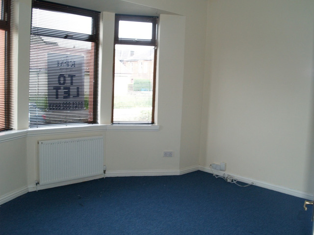  Image of 4 bedroom Semi-Detached house to rent in Ardgay Street Glasgow G32 at Shettleston Glasgow Glasgow, G32 7AS