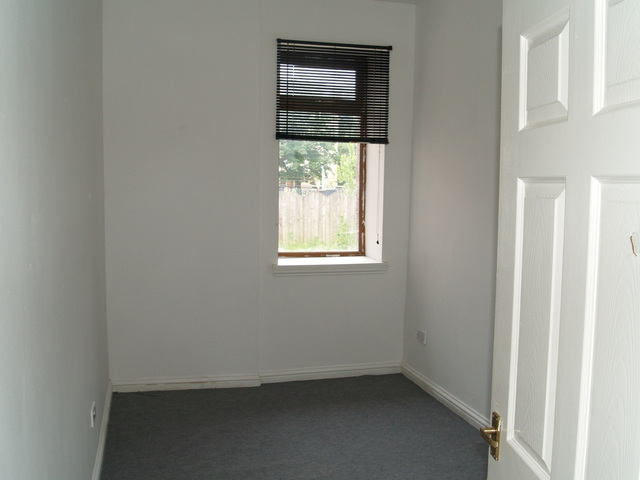  Image of 4 bedroom Semi-Detached house to rent in Ardgay Street Glasgow G32 at Shettleston Glasgow Glasgow, G32 7AS