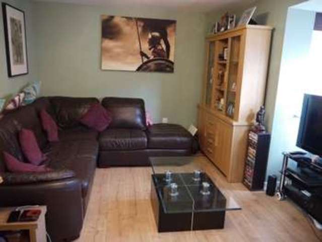  Image of 3 bedroom Terraced house to rent in Argosy Crescent Eastleigh SO50 at Argosy Crescent  Eastleigh, SO50 5RW