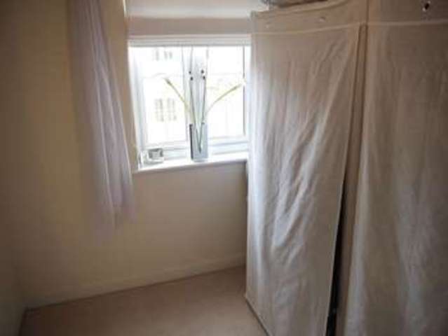  Image of 3 bedroom Terraced house to rent in Argosy Crescent Eastleigh SO50 at Argosy Crescent  Eastleigh, SO50 5RW