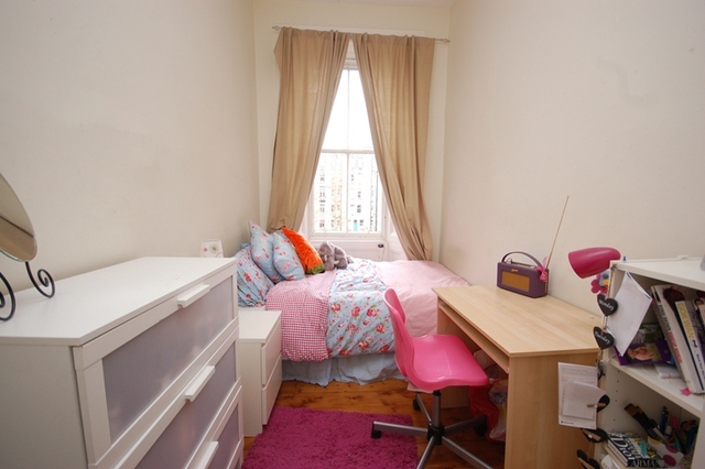  Image of 3 bedroom Flat to rent in Argyle Place Edinburgh EH9 at Meadows Edinburgh Edinburgh, EH9 1JJ