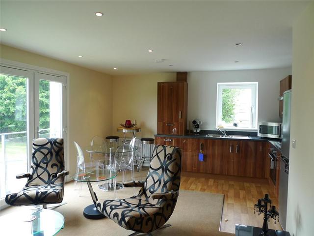  Image of 2 bedroom Flat to rent in Arneil Drive Edinburgh EH5 at Crewe Toll Edinburgh Edinburgh, EH5 2GR